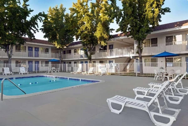 Motel 6-San Jose, CA - South image 20